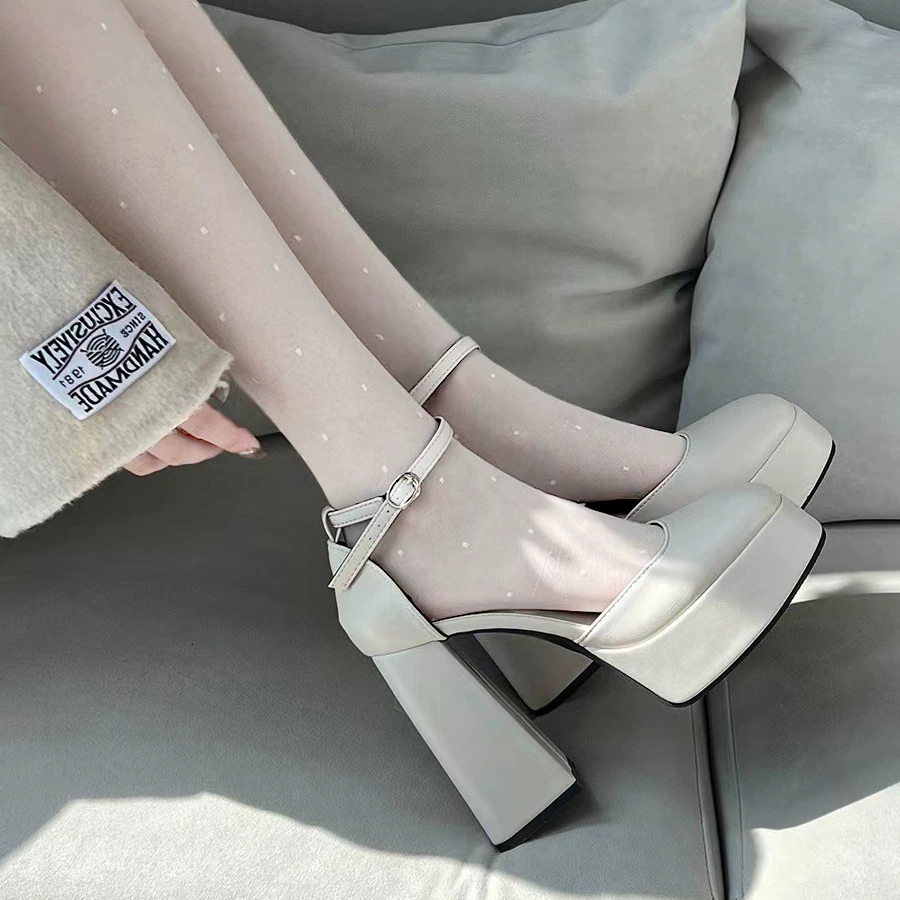 Женские туфли на высоком каблуке Mary Jane на толстом каблуке, новинка 2023 года, водонепроницаемые однослойные туфли на платформе с квадратным носком и пряжкой в сказочном стиле