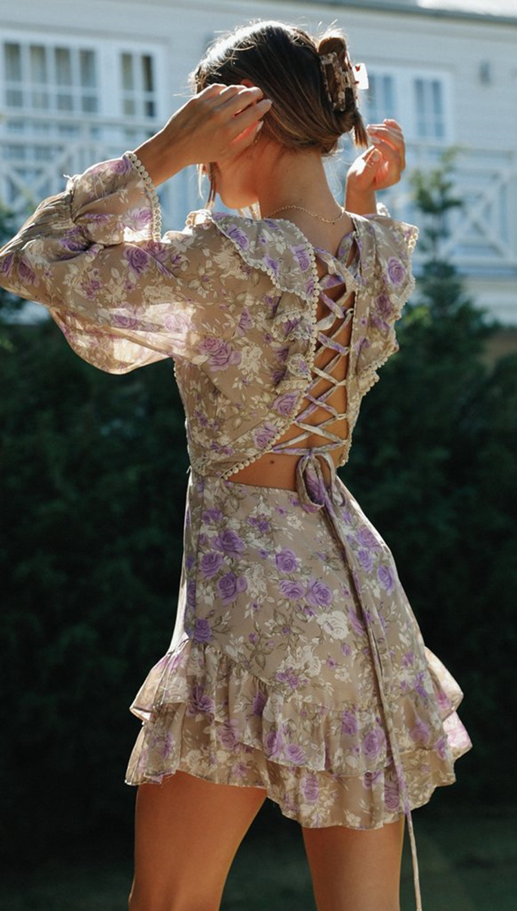 Vestido de tirantes sin espalda de manga larga con cuello en V estampado NSJKW119787