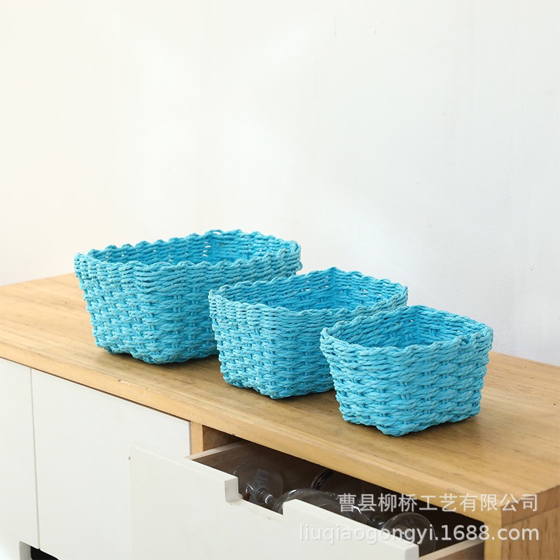 Caja de almacenamiento de artículos diversos de escritorio de paja hecha a mano tejida pasillo canasta de almacenamiento de ropa de habitación cesta de almacenamiento de cosméticos