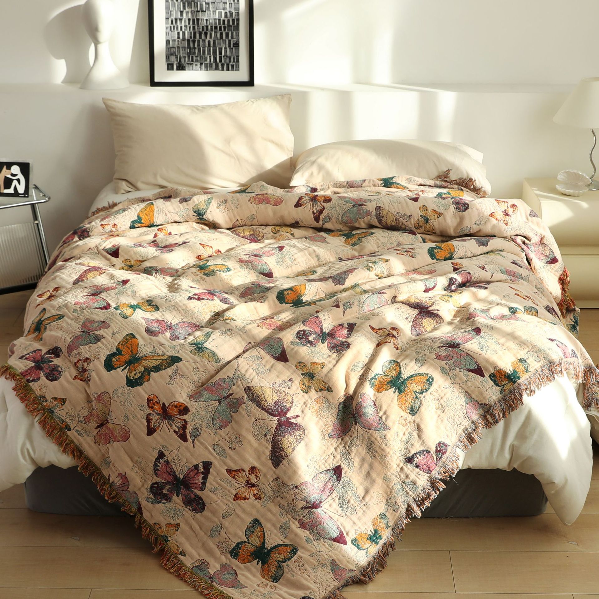 All-Season Versatile Sofa Cover Blanket, Non-Slip, Universal, Light Luxury, High-End Feel, Dust-Proof, Skin-Friendly, Multifunctional Gauze Blanket