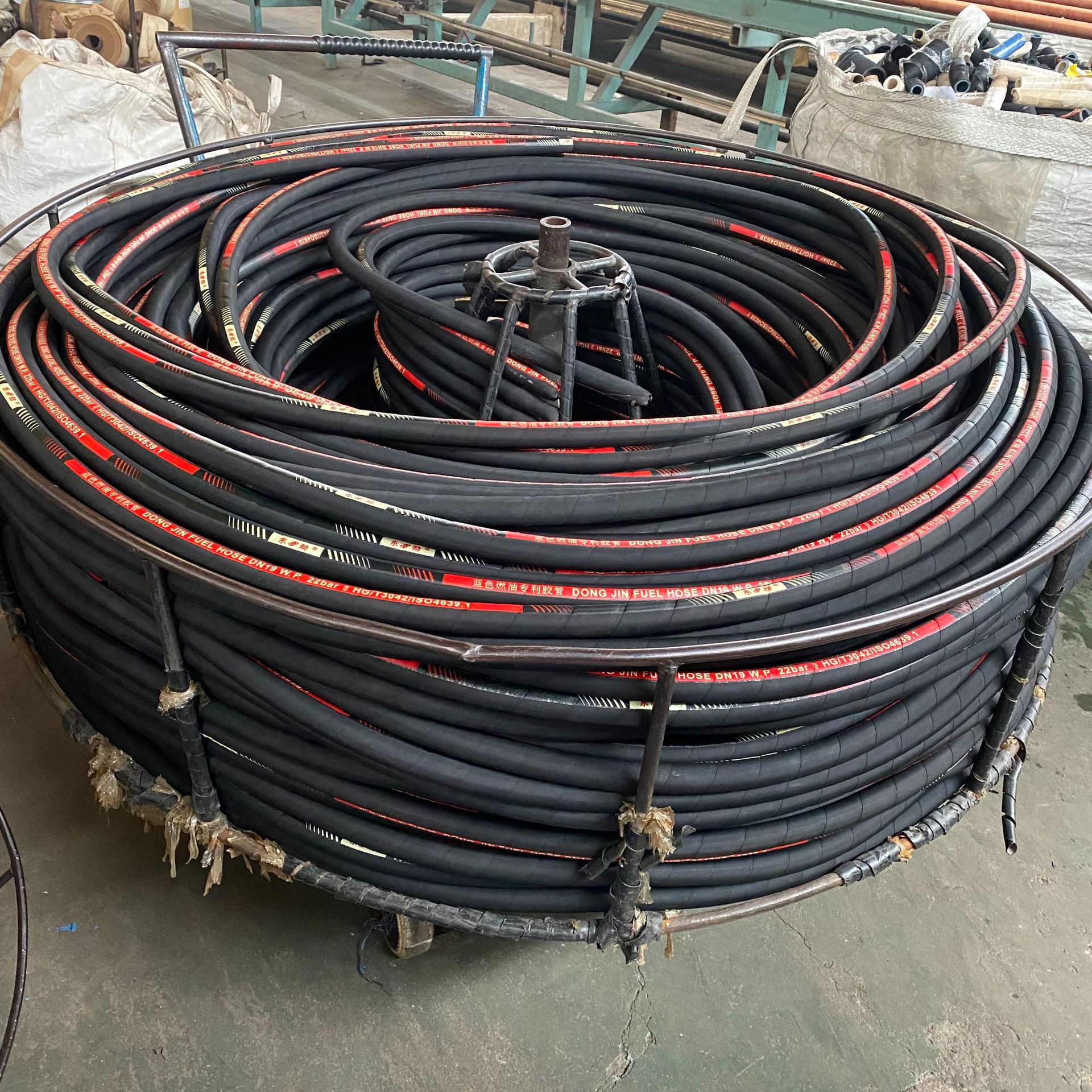 �в������𽺹ܸ����ʽϸ� ���̳����в����͹�oilhoseȼ�͹ܳ���