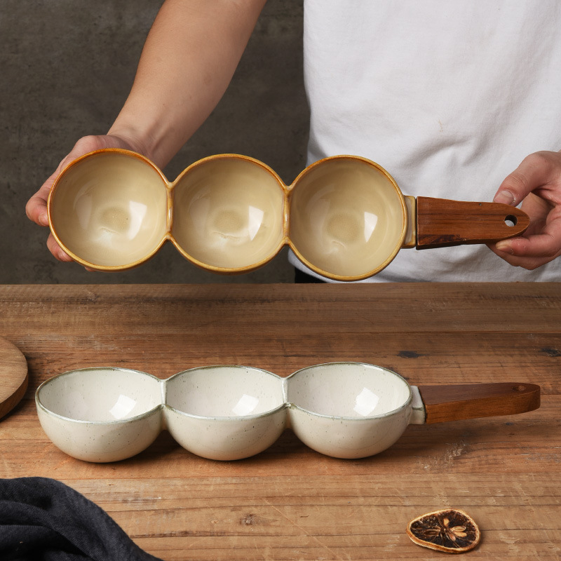 Jingdezhen ceramic hand-painted bowl, antique-style creative rice bowl, salad bowl, underglaze color 5inch petal bowl Jingdezhen ceramic hand-painted bowl, antique-style creative rice bowl, salad bowl, underglaze color 5inch petal bowl
