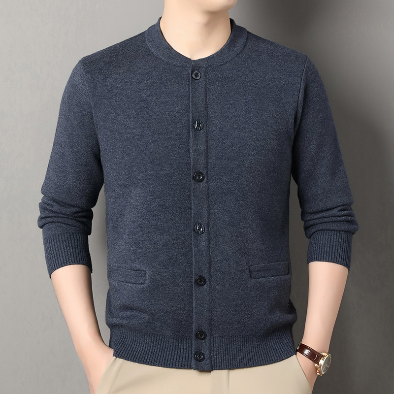 Autumn and winter men's knitwear, middle-aged and elderly men's outerwear, thickened sweater cardigan, grandpa style, fleece-lined warm woolen sweater Autumn and winter men's knitwear, middle-aged and elderly men's outerwear, thickened sweater cardigan, grandpa style, fleece-lined warm woolen sweater