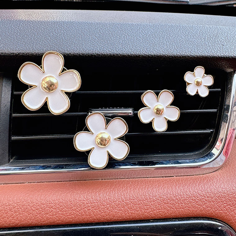 汽车出风口香薰夹雏菊合金金属小菊花车载空调装饰品香水加香片夹
