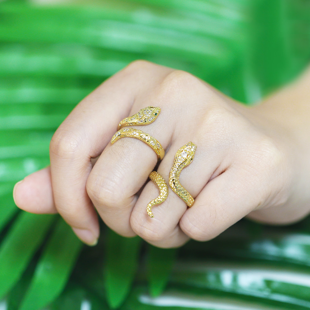 Retro Schlangenring Weiblich Verkupferter 18 Karat Echtgold-diamant-zeigefingerring display picture 2