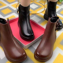 软皮短靴女2025年秋冬新款加绒妈妈鞋松糕厚底马丁靴加厚棉靴女靴