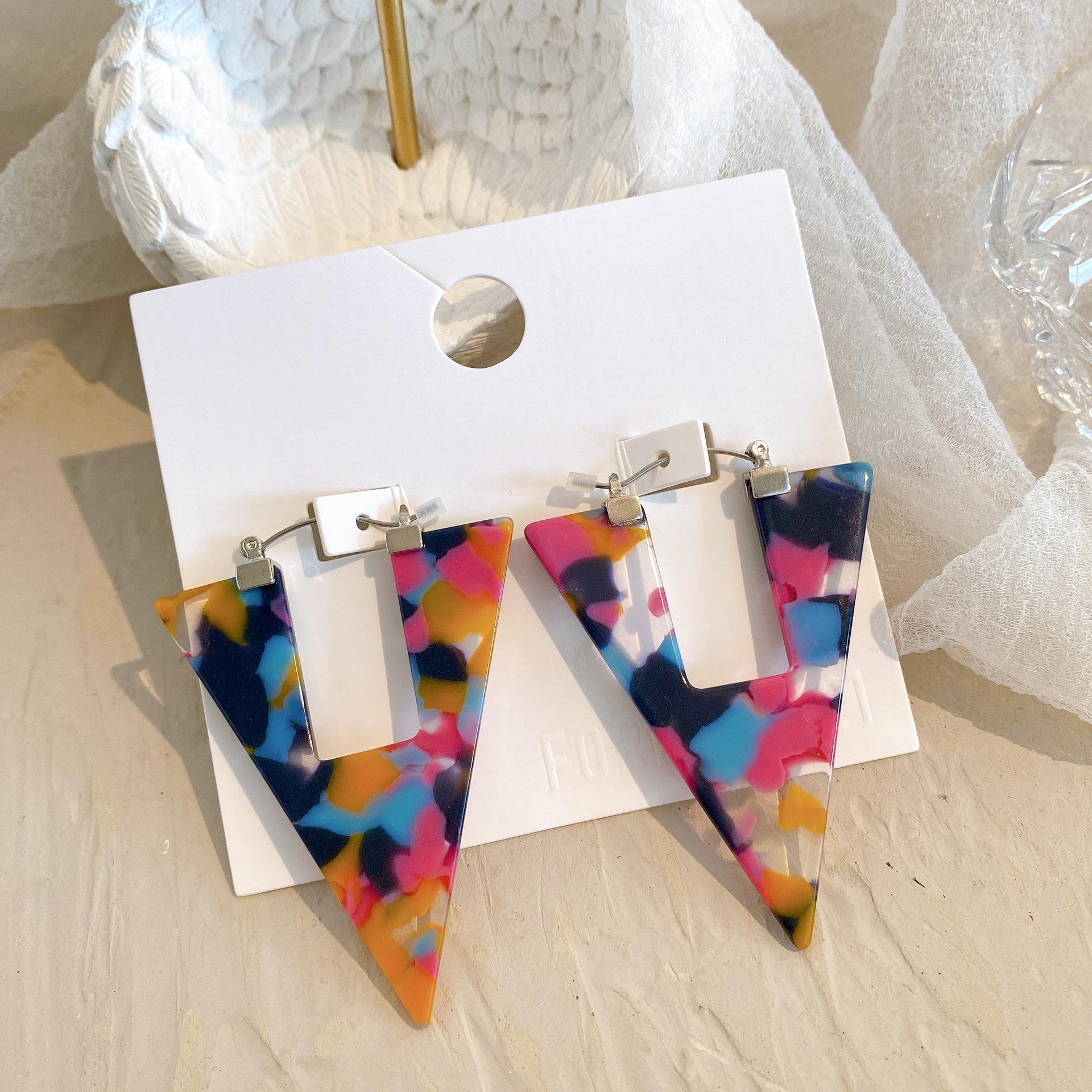 Women's Exaggerated Fashion Triangle Acrylic Earrings No Inlaid Drop Earrings display picture 1