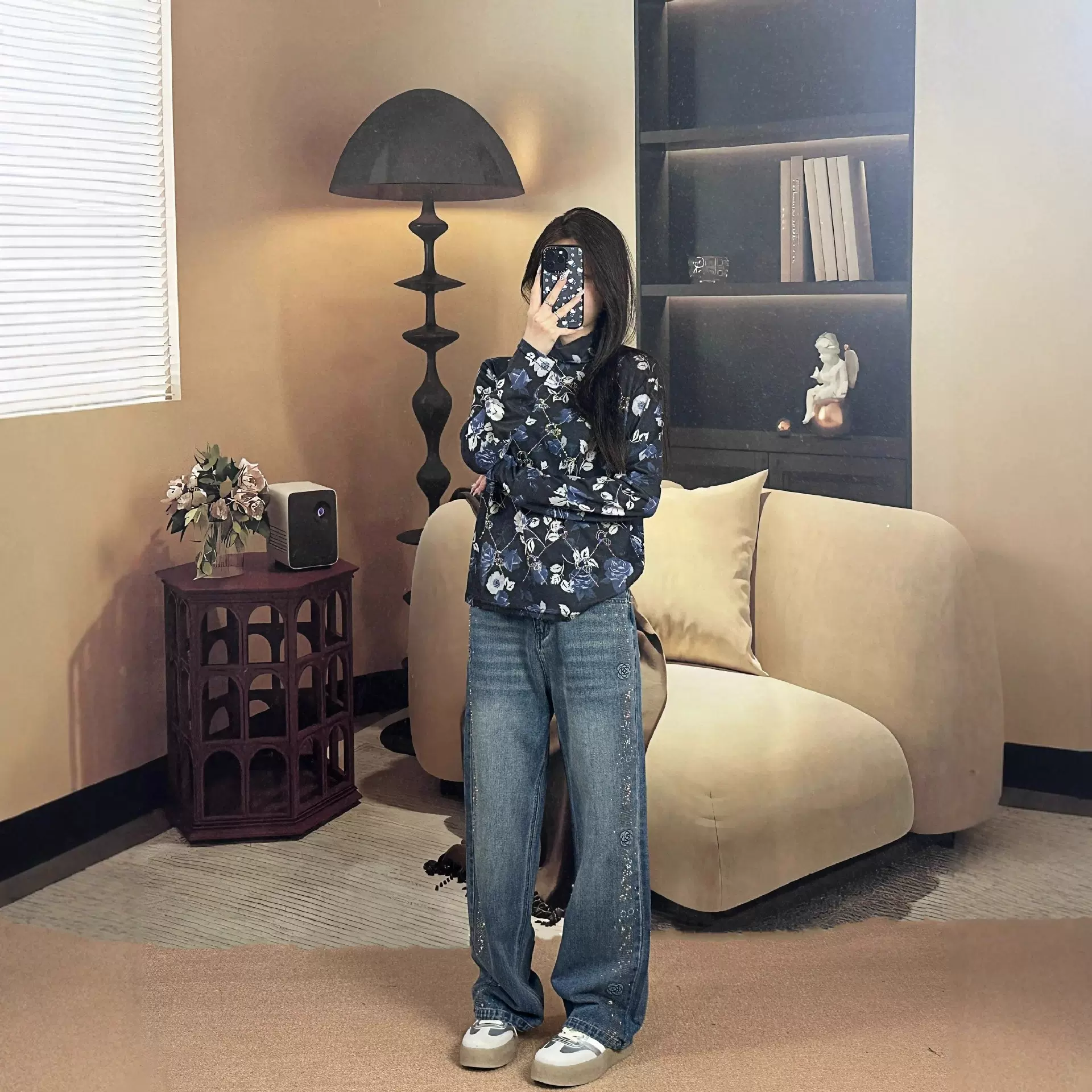 秋季山茶花显瘦打底衫设计感小众时尚上衣日常百搭洋气高级感女装