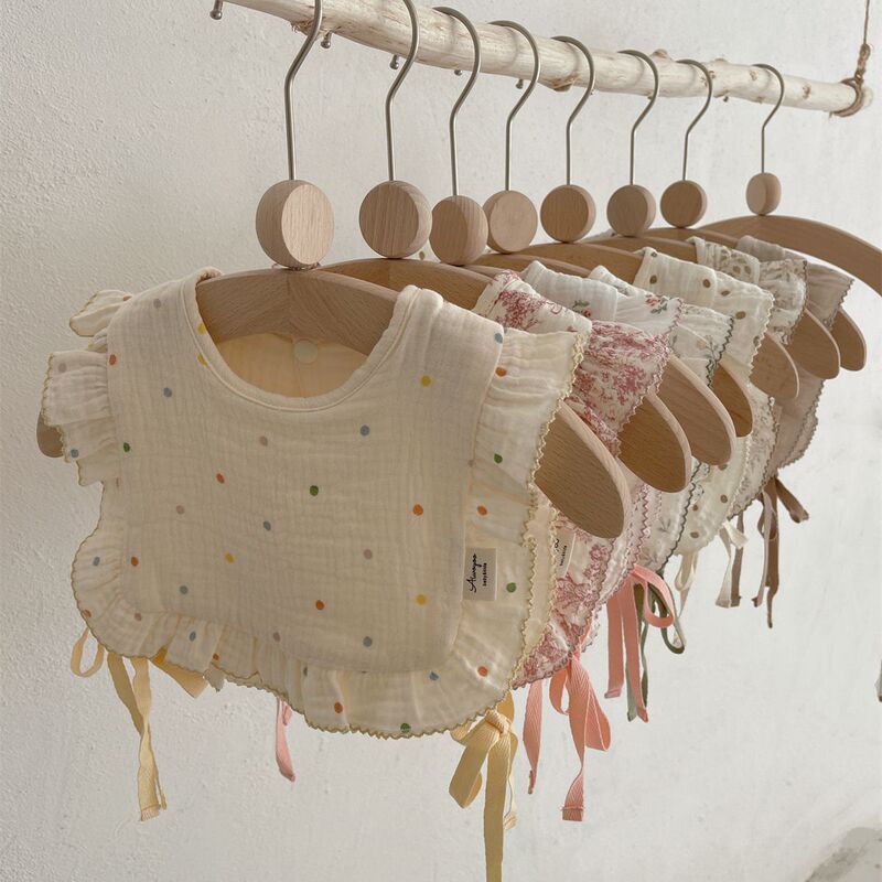 Original Male and Female Baby Lace Saliva Scarf Bib Floral Ruffle Collar Pure Cotton Bib Smock Anti-Vomiting