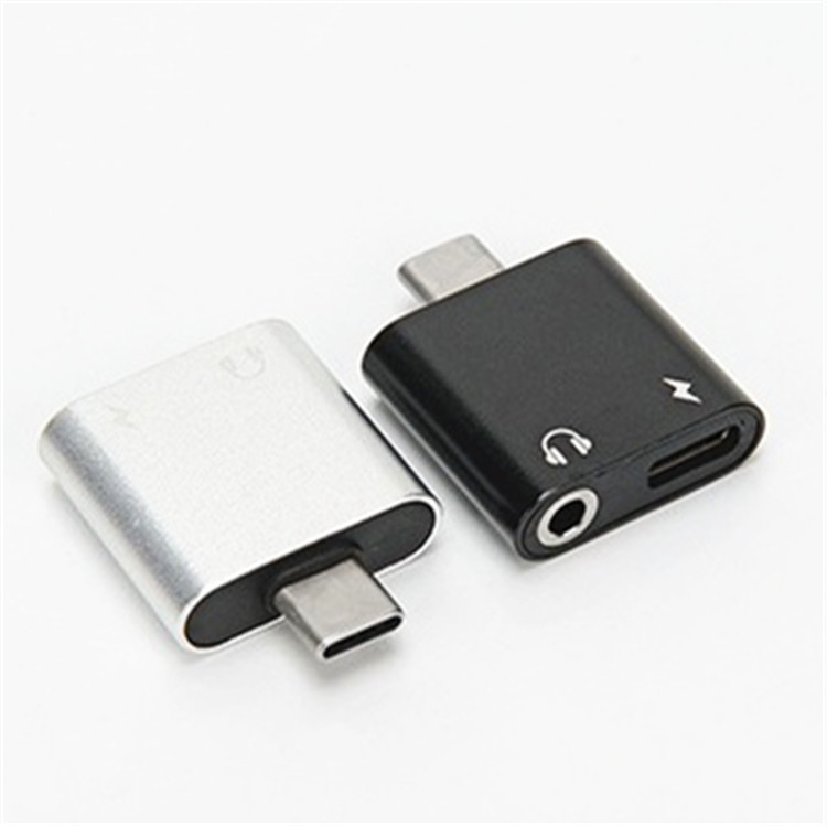 Type-C Headphone Adapter 3.5mm Audio Listening and Charging Two-In-One Converter Usb-C to 3.5 Headphone Adapter