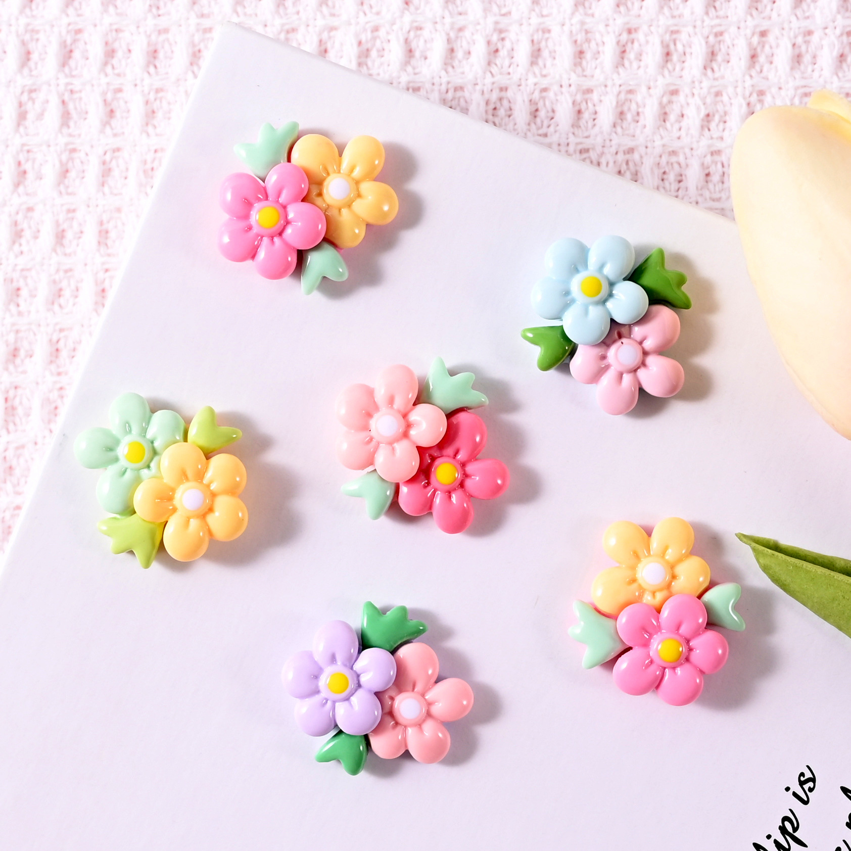 Cream accessories