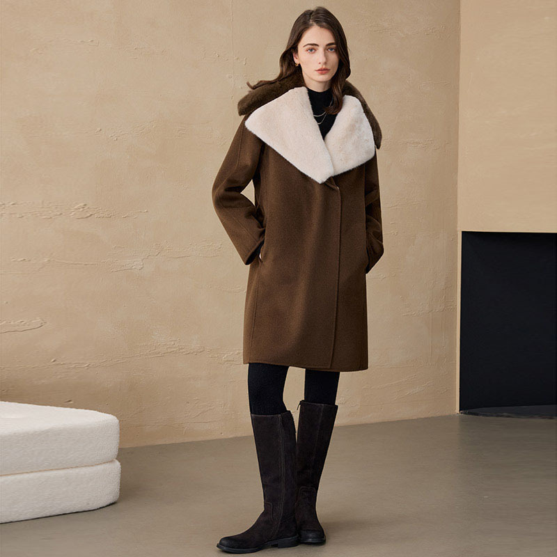 Mink Fur Collar Cashmere Coat Double-Sided Woolen Lapel Cashmere Woolen Coat Women's Coat 100% Pure Cashmere Autumn and Winter Style Mink Fur Collar Cashmere Coat Double-Sided Woolen Lapel Cashmere Woolen Coat Women's Coat 100% Pure Cashmere Autumn and Winter Style