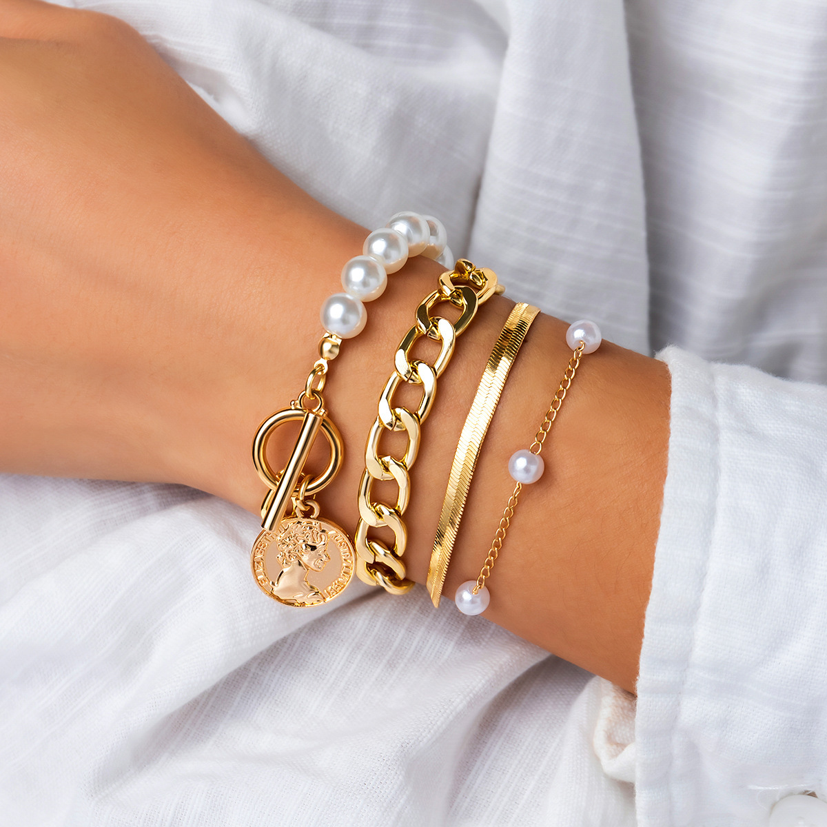 37g Weight Bracelets Classification 1 Set Quantity Holiday, Daily Occasion Imitation Pearl, Alloy Material Heart Shape Pattern Unisex Gender Irregular, Plating Design Lady Heart Shape Imitation Pearl Alloy Wholesale Bracelets 16