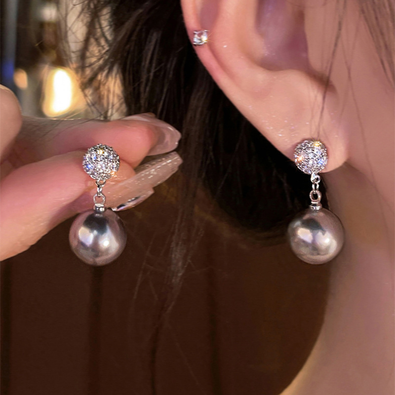 Pendientes de circón súper flash de alta calidad con aguja de plata 925 Pendientes de estilo explosivo de temperamento exquisito de lujo ligero femenino Pendientes de primavera y verano al por mayor