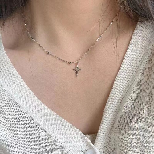 Starlight Necklace for Women, Instagram Trendy, Unique Design, Simple and Minimalist, Personalized, Versatile, Lockchain, Titanium Steel Pendant, Choker