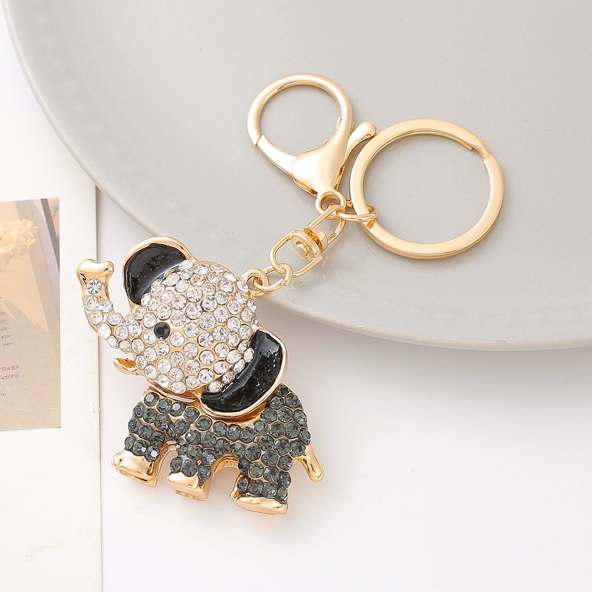 Ф fashionable metal elephant keychain with car crystal rhinestones, promotional gift pendant wholesale
