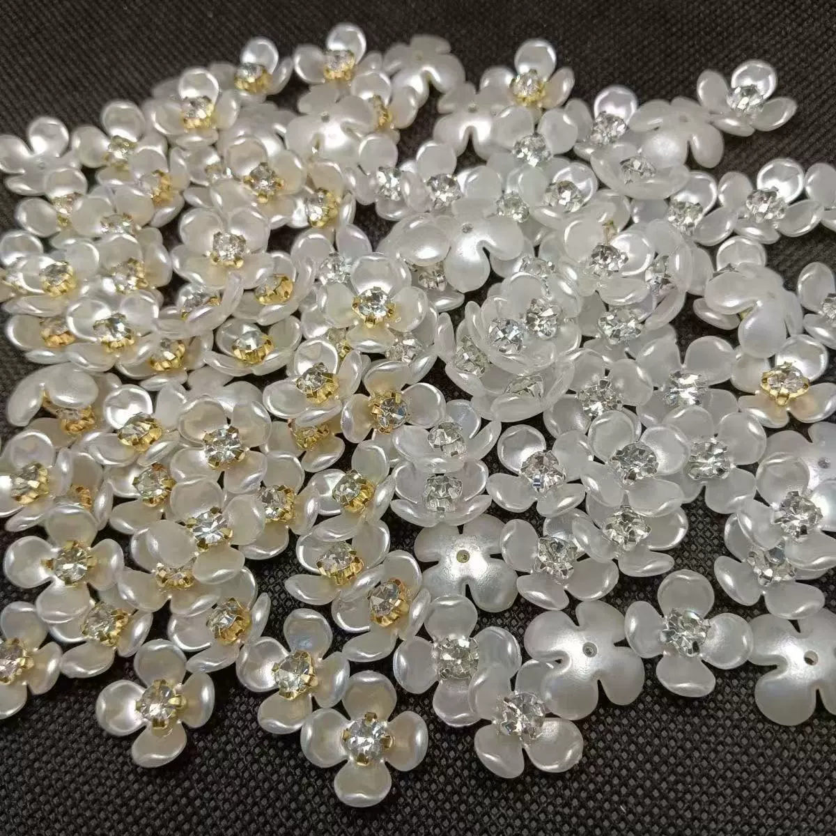 14 мм четыре маленьких цветка, золотой один коготь, материал ручной работы, популярные аксессуары для заколок, пятилепестковые маленькие цветы с золотыми бриллиантами