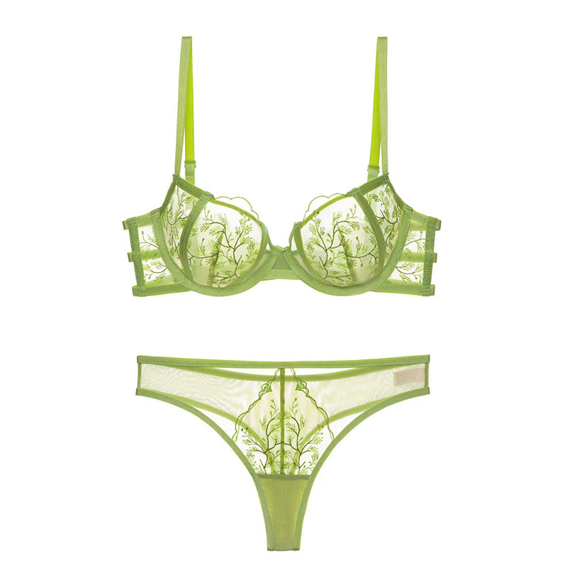 New stylish lace-embroidered bra and underwear set—thin, summer-ready design that makes larger busts appear smaller while offering comfortable, push-up support for women.