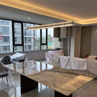 �����FLOS�O��һ���L�l�͏d�����p�ݰ�̨����ˮ�������Б�����