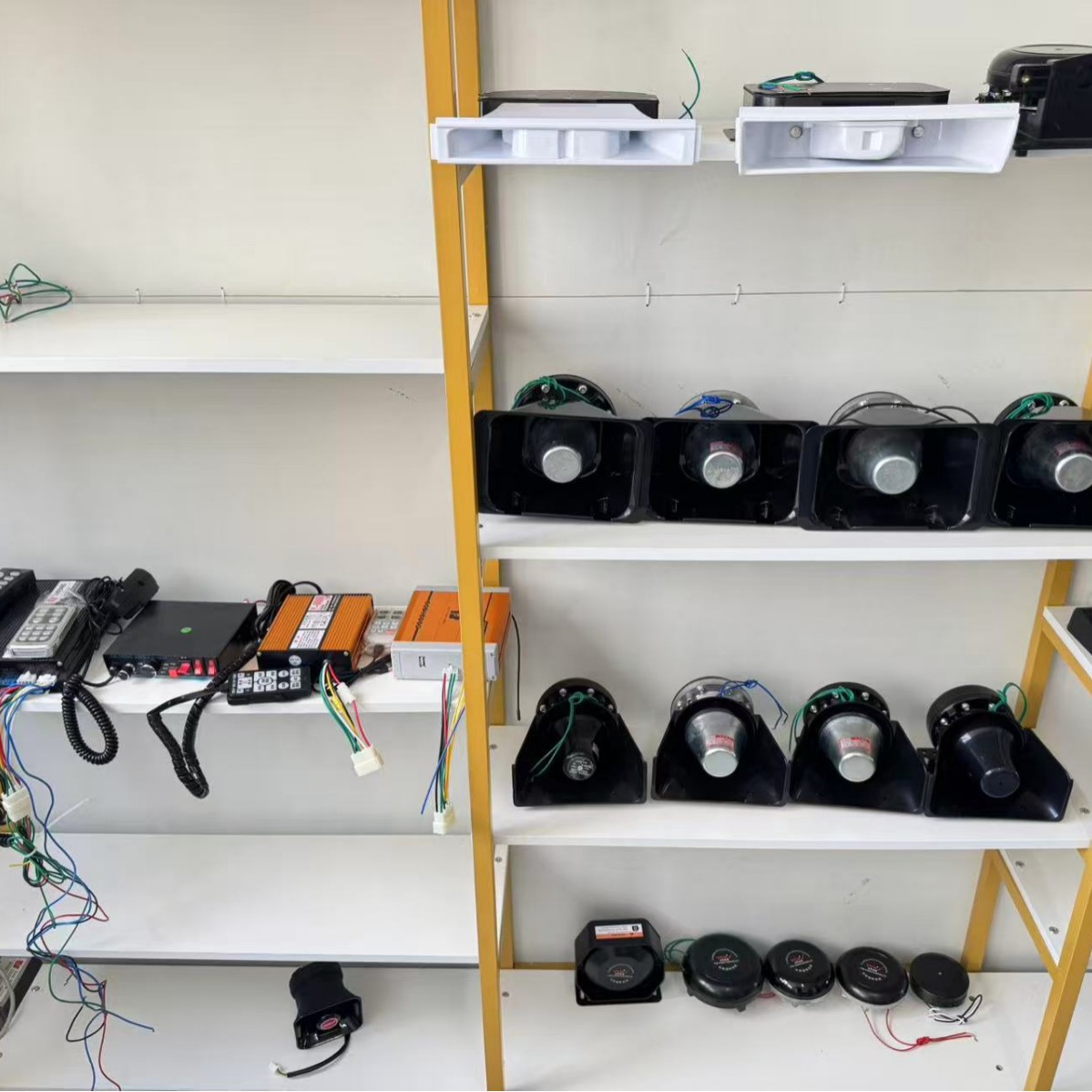 报警灯报警器救援车工程车警报器消防音救援音长条警示灯喇叭100W