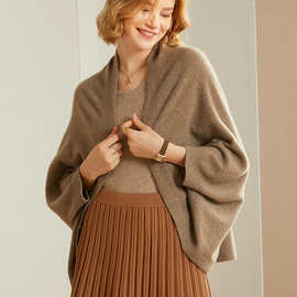 羊毛针织披肩2023秋冬新款外搭时尚洋气高档开衫围巾女