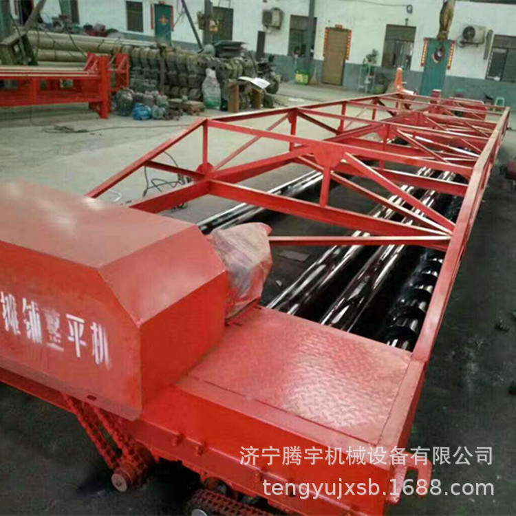 带绞龙的四滚轴摊铺机 桥梁用摊铺机 桥面铺装摊铺机三辊轴摊铺机