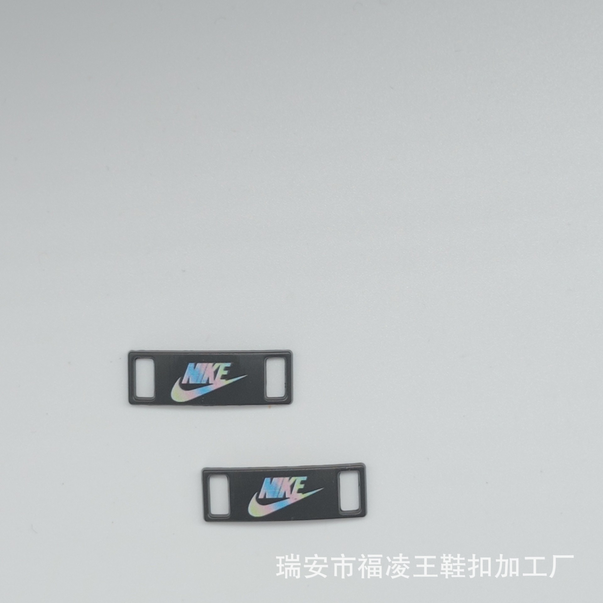 自作金属aj靴バックルランニング靴板靴鉄牌潮靴周辺個性ロゴ靴標