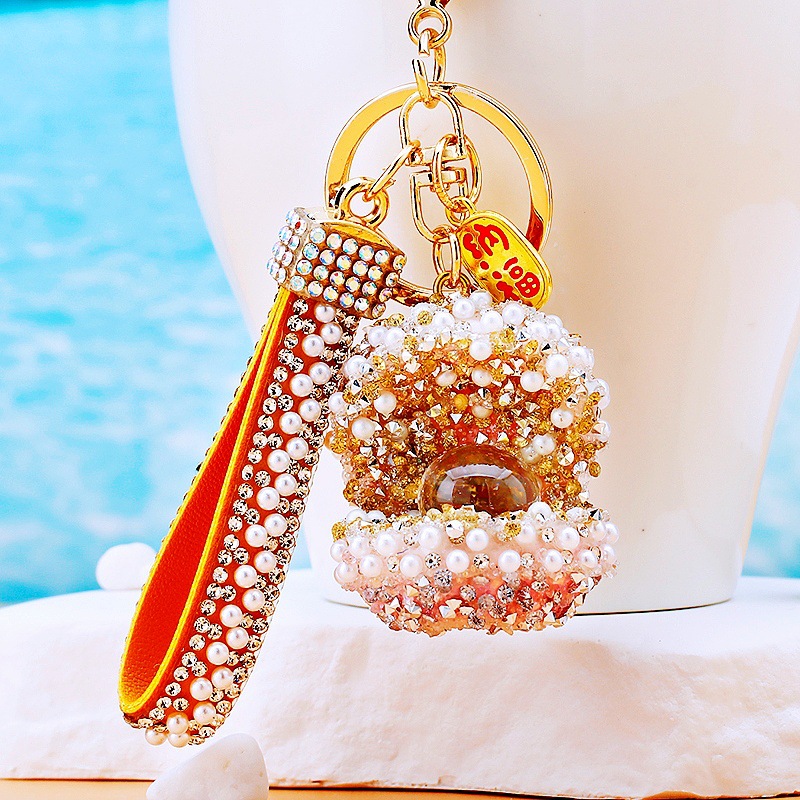 Cornucopia shell flash yellow