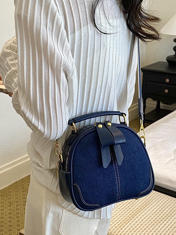 Bolso de denim de color contrastante de empalme para mujeres 2026 nueva tendencia transfronteriza bolso pequeño nicho exquisito mochila de hombro image 3
