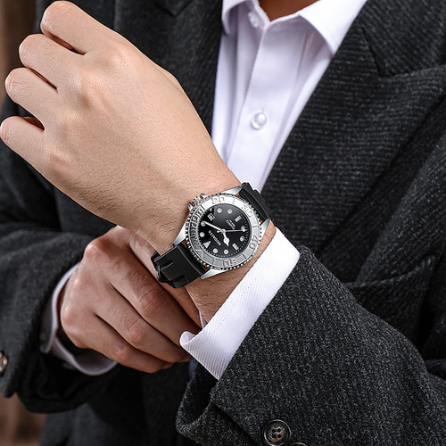 Men's watch fully automatic mechanical strap six-pin working fashion personalized fashion casual three-eye quartz watch