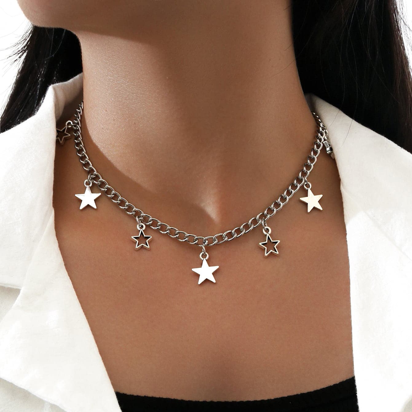 Simple Alloy Hollow Five-pointed Star Pendant Necklace display picture 2