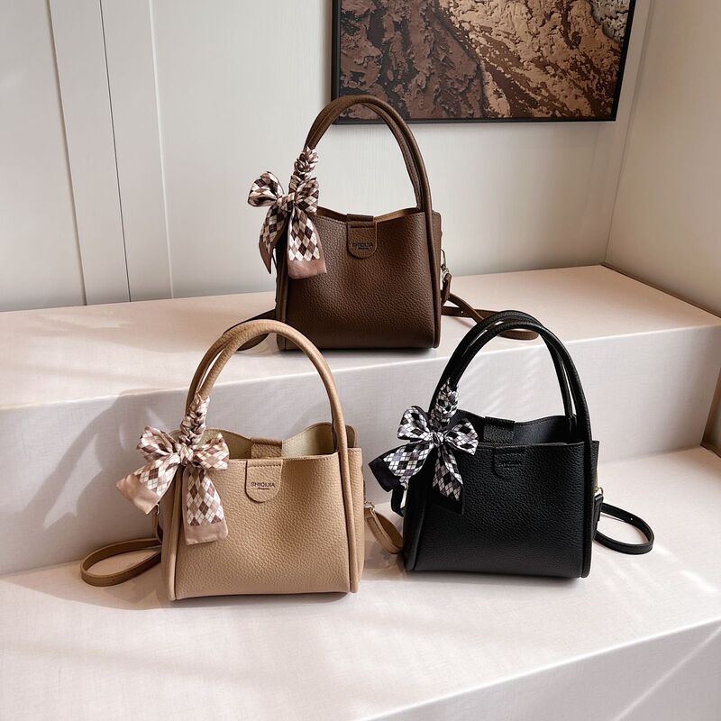 Light Luxury High-End Bag for Women 2025 New Texture Niche Crossbody Bag Super Soft Versatile Fashionable Satchel Bucket Bag