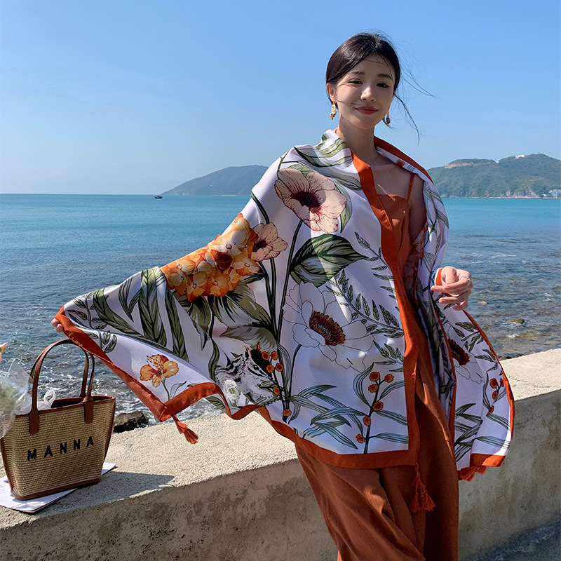 2023 primavera y verano ligero suave flor grande impreso bufanda de seda Playa de las mujeres a prueba de sol Toalla de playa al aire libre chal a prueba de sol