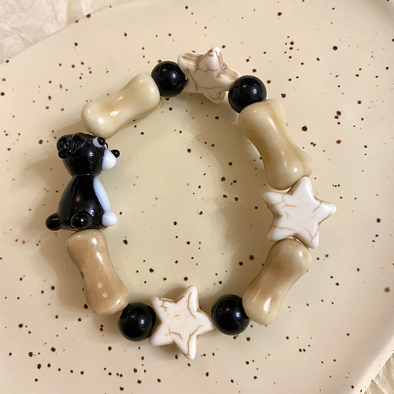 颜色分类图_一只小黑狗