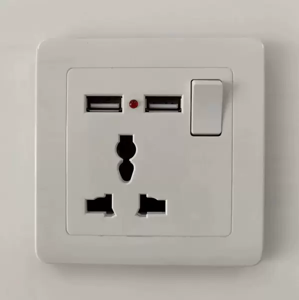 One more three -hole USB with light socket