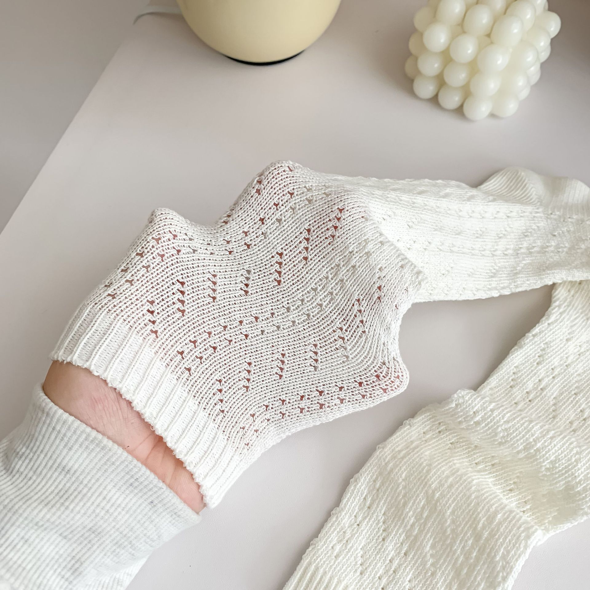 Solid color breathable thin white Japanese socks
