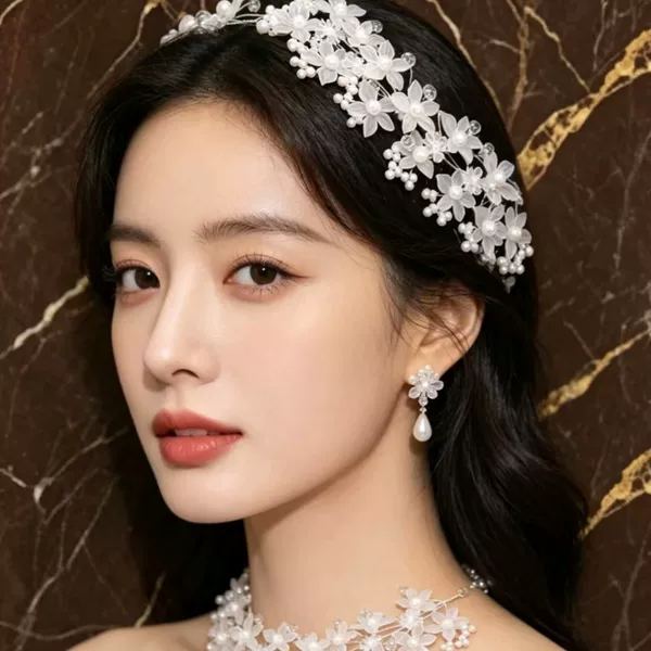 Pearl Hair Accessories, Handmade Frosted Crystal Accessories, Flower Wedding Headpiece Beautiful Bridal Headpiece with Handmade Pearls