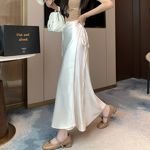 法式杏色感氣質緞面半身裙女春季2025年新款垂墜感a字包臀裙