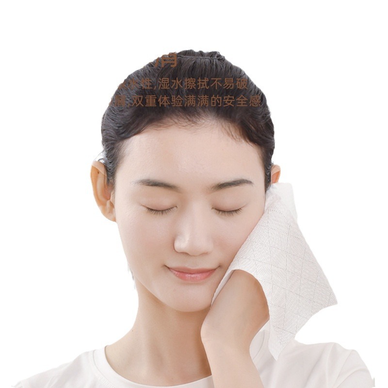 砂糖はウサギを引っ張って吊り下げ式ティッシュを運転します。