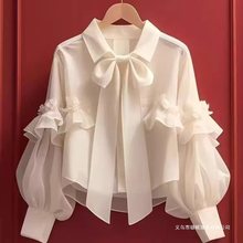 早秋新款荷叶边上衣女2025感法式漂亮绿色蝴蝶结长袖衬衫
