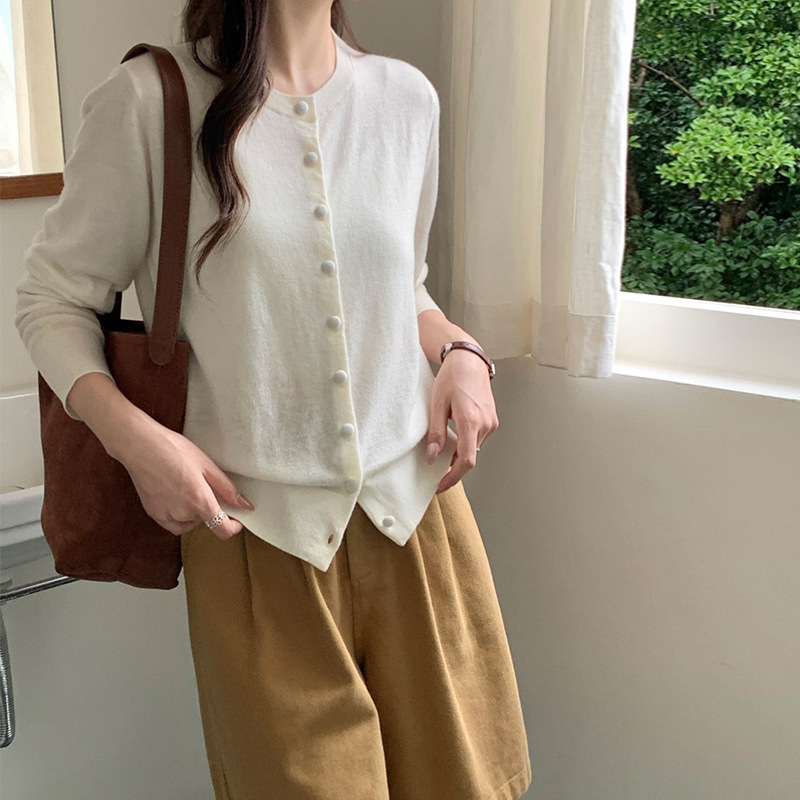 Ai French-Style Gentle Buttoned 100% Wool Round-Neck Cardigan for Women, Early Spring New Fashion, Slim-Fit Knitwear, Thin