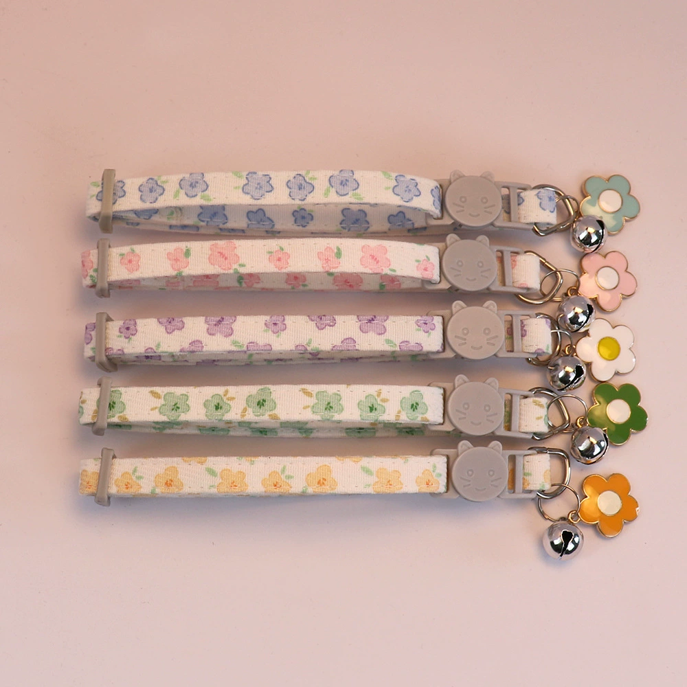 2025 новый трансграничный питомец свежий ошейник кошачий ошейник цветной узор колокольчик собачий ошейник оптом