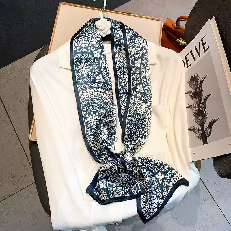 春と秋の絹織物のリボンの長いスカーフの長いマフラーの女性のスカーフの贈り物はすぐに卸売りします。