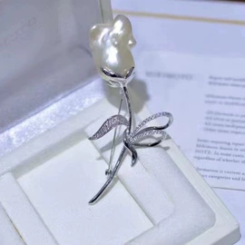 天然珍珠项饰;天然珍珠手饰;其他珍珠饰品