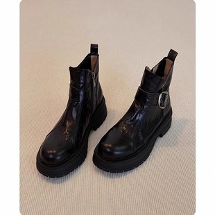 ������ů�ӽq��ͲѥŮ��ɫӢ���LƤ���ۂ�����R��ѥ���S����؂�