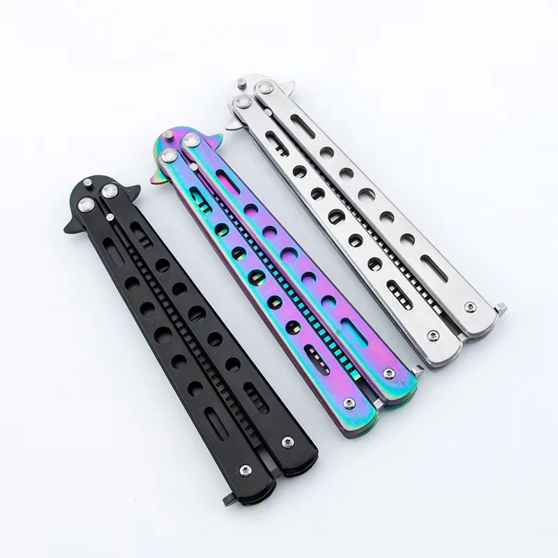 Práctica acampar al aire libre práctica peine cuchillo (hoja no abierta) mariposa peine herramienta de la práctica peine de la mariposa