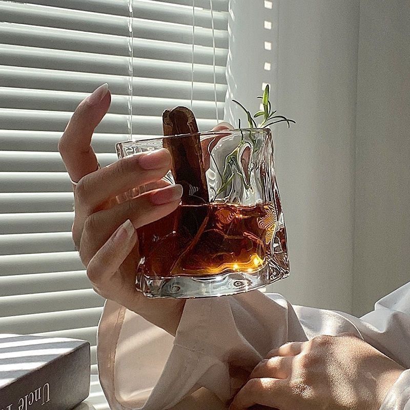 Tazas de cerveza, tazas de vino, tazas de whisky, tazas de agua de forma especial, tazas de vidrio domésticas de alto valor facial