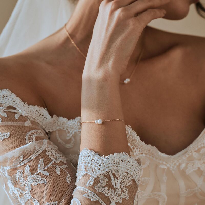 Amazon Fashion Simple Large and Small Pearl Thin Chain Bracelet Bridesmaid Bracelet Elegant Holiday Gift Jewelry