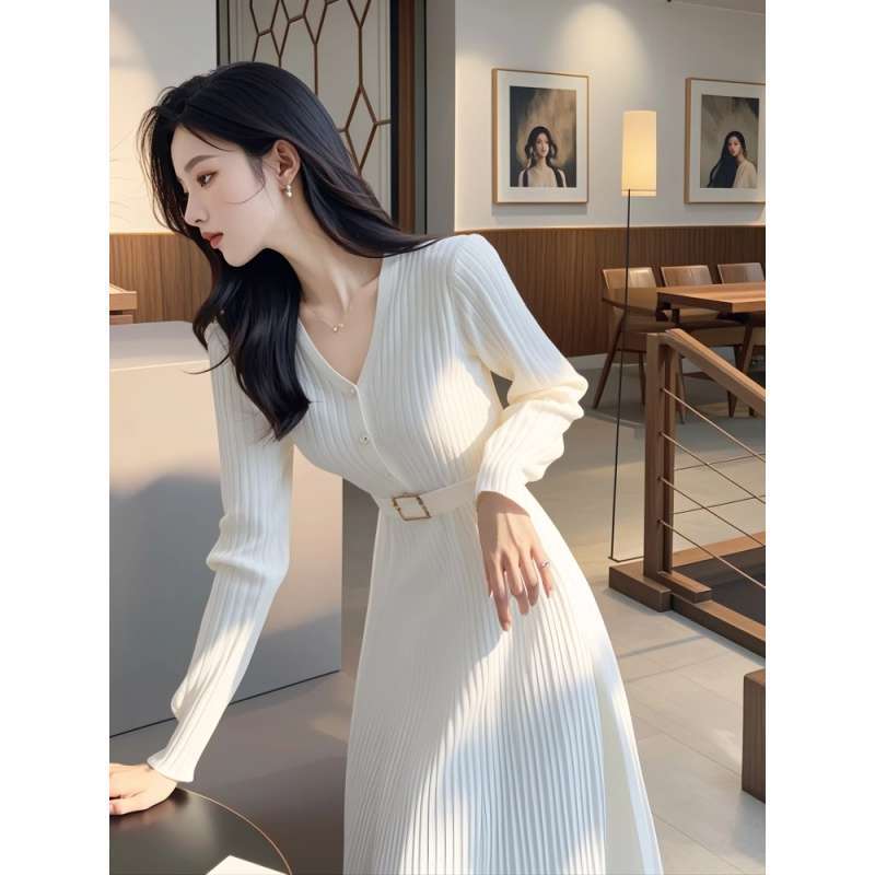 Autumn/Winter 2025 New Style Formal Occasion Workwear Elegant Goddess Style White V-Neck Knitted Base Dress
