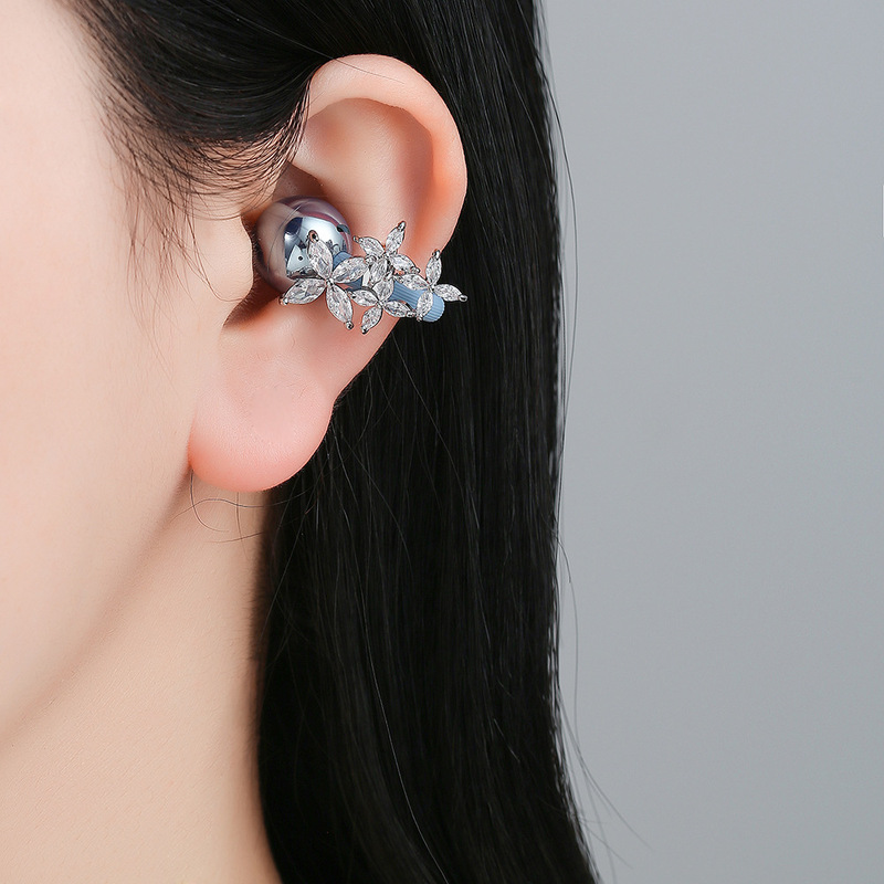 Floral Diamond Flower Shadow Design Suitable for Freeclip2 Earphone Accessories, Earphone Diamond Buckle, Bluetooth Accessories, Niche Original Design Floral Diamond Flower Shadow Design Suitable for Freeclip2 Earphone Accessories, Earphone Diamond Buckle, Bluetooth Accessories, Niche Original Design
